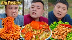Two people secretly eating braised pork | TikTok Video|Eating Spicy Food and Funny Pranks| Mukbang